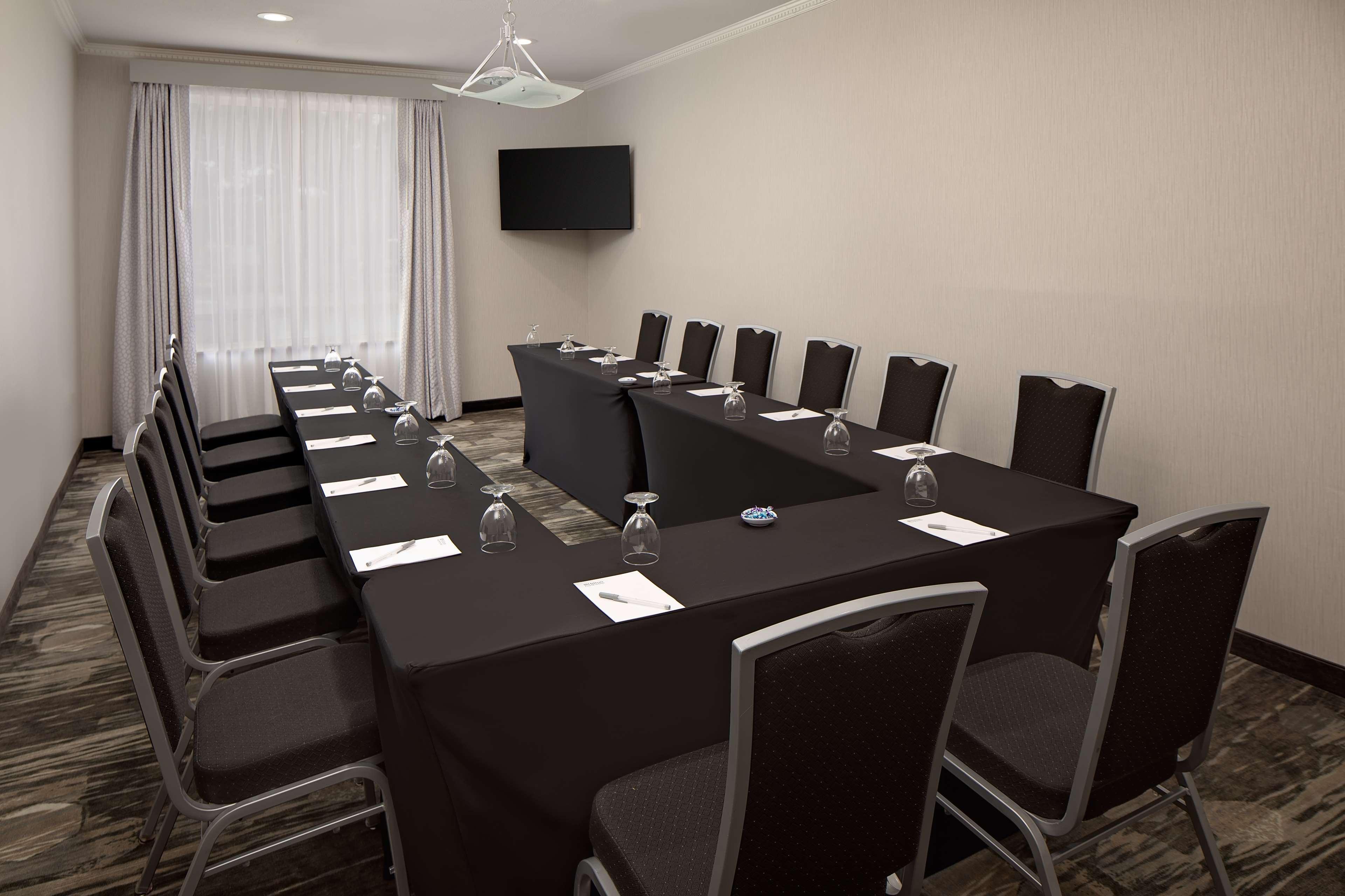 Hilton Garden Inn Dfw Airport South Irving Exteriör bild