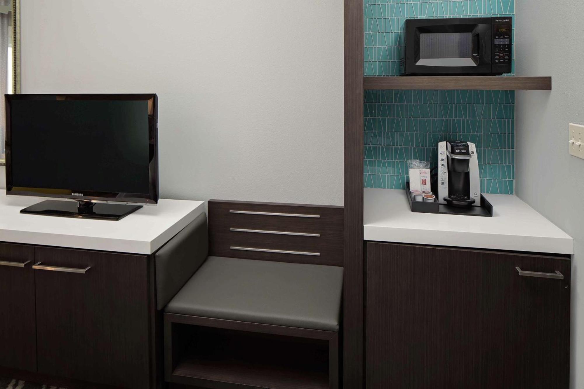 Hilton Garden Inn Dfw Airport South Irving Exteriör bild
